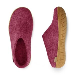Glerups Slip on with Rubber Sole in Cranberry Wool